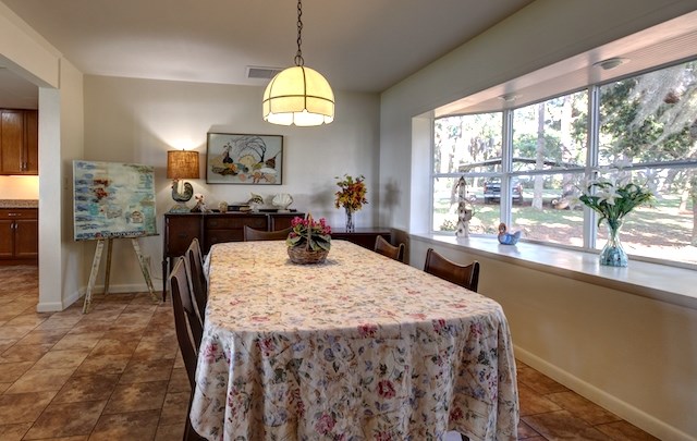 Dining Area with Bay Window to South